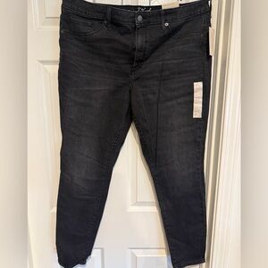 Universal Thread Women's Dark Jeans